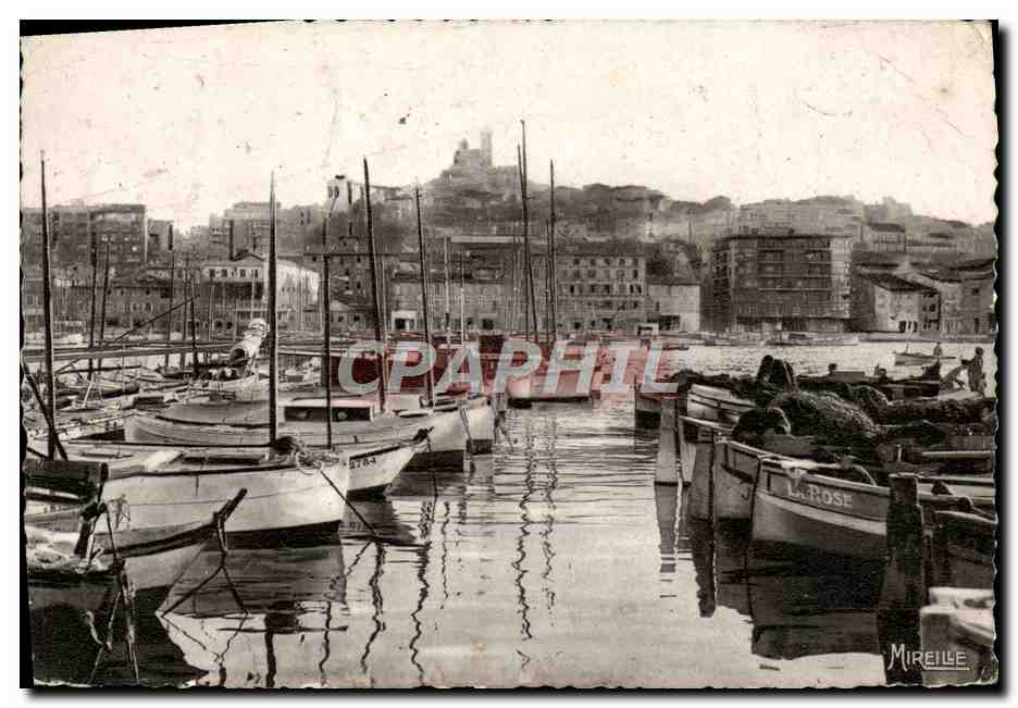 Puerto de Marsella — vista del puerto con barcos — Ediciones Mireille
