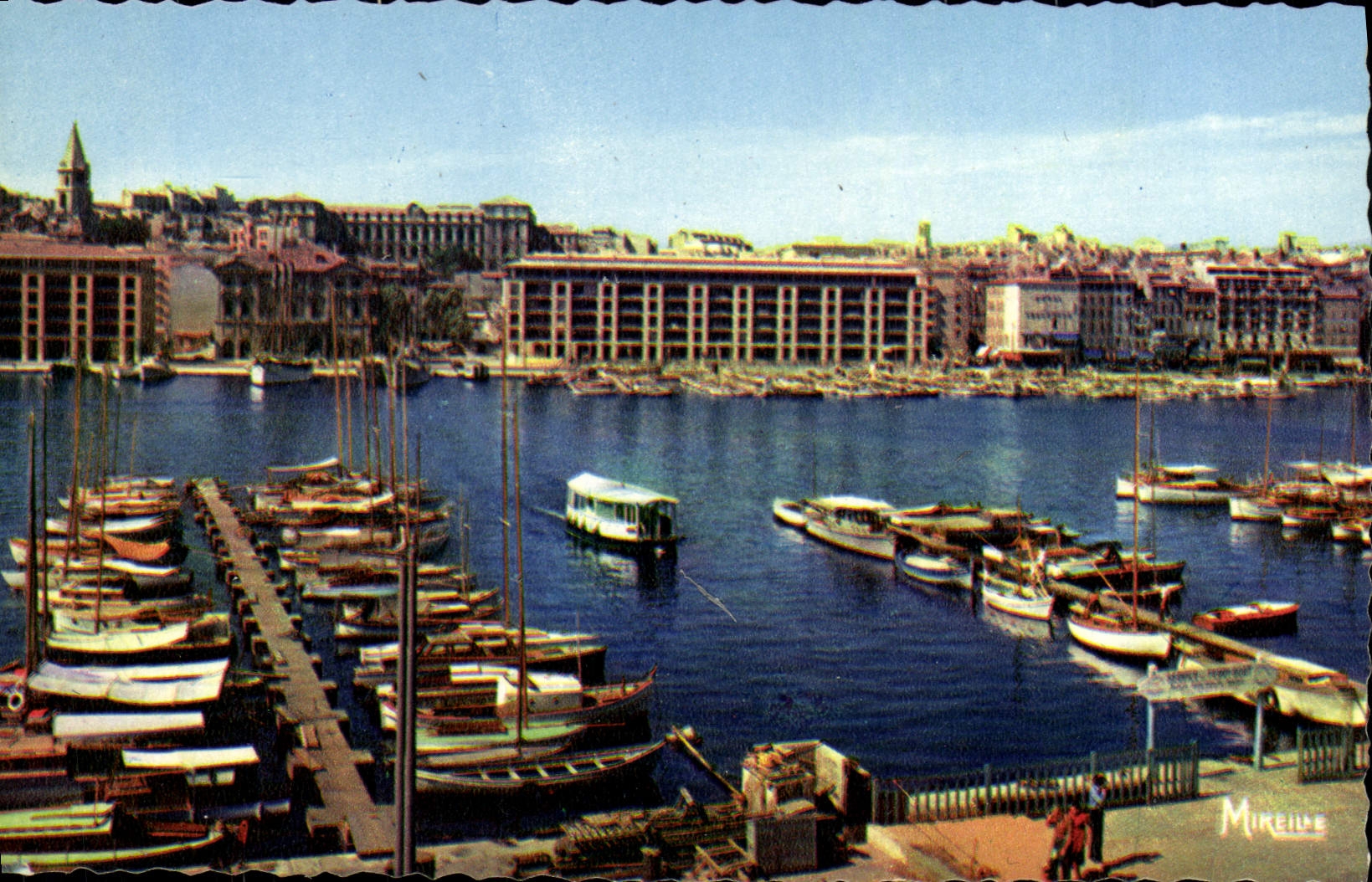 CPM Marseille Un Coin du Vieux Port 