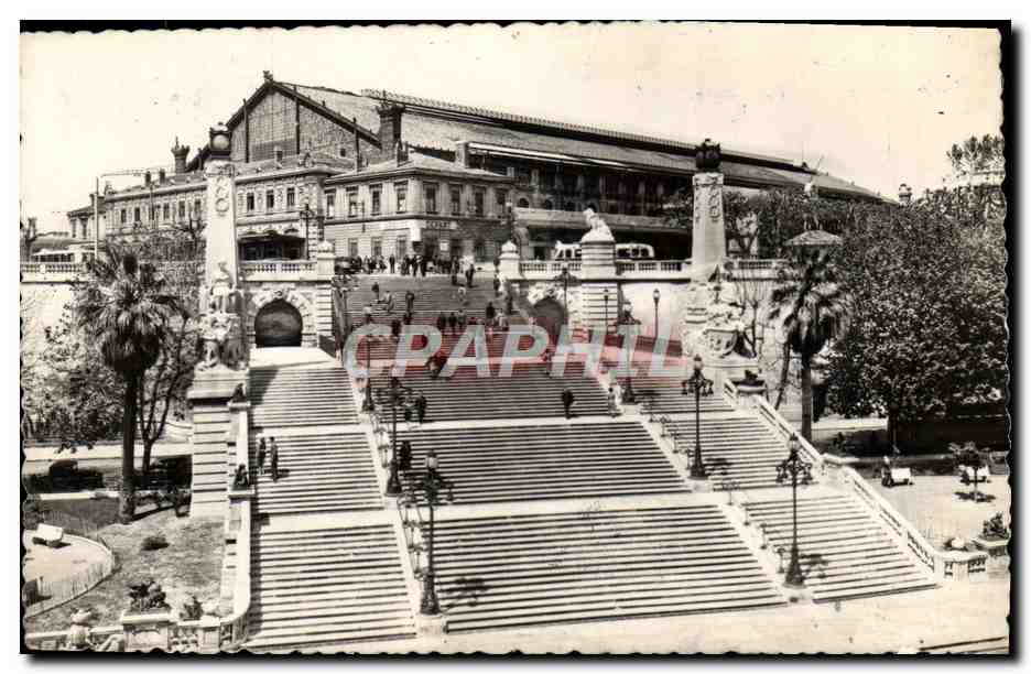 CPA Marseille Escalier Monumental de la Gare St Charles 