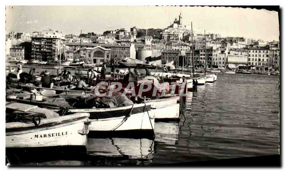 CPM Marseille Le vieux port Bateaux