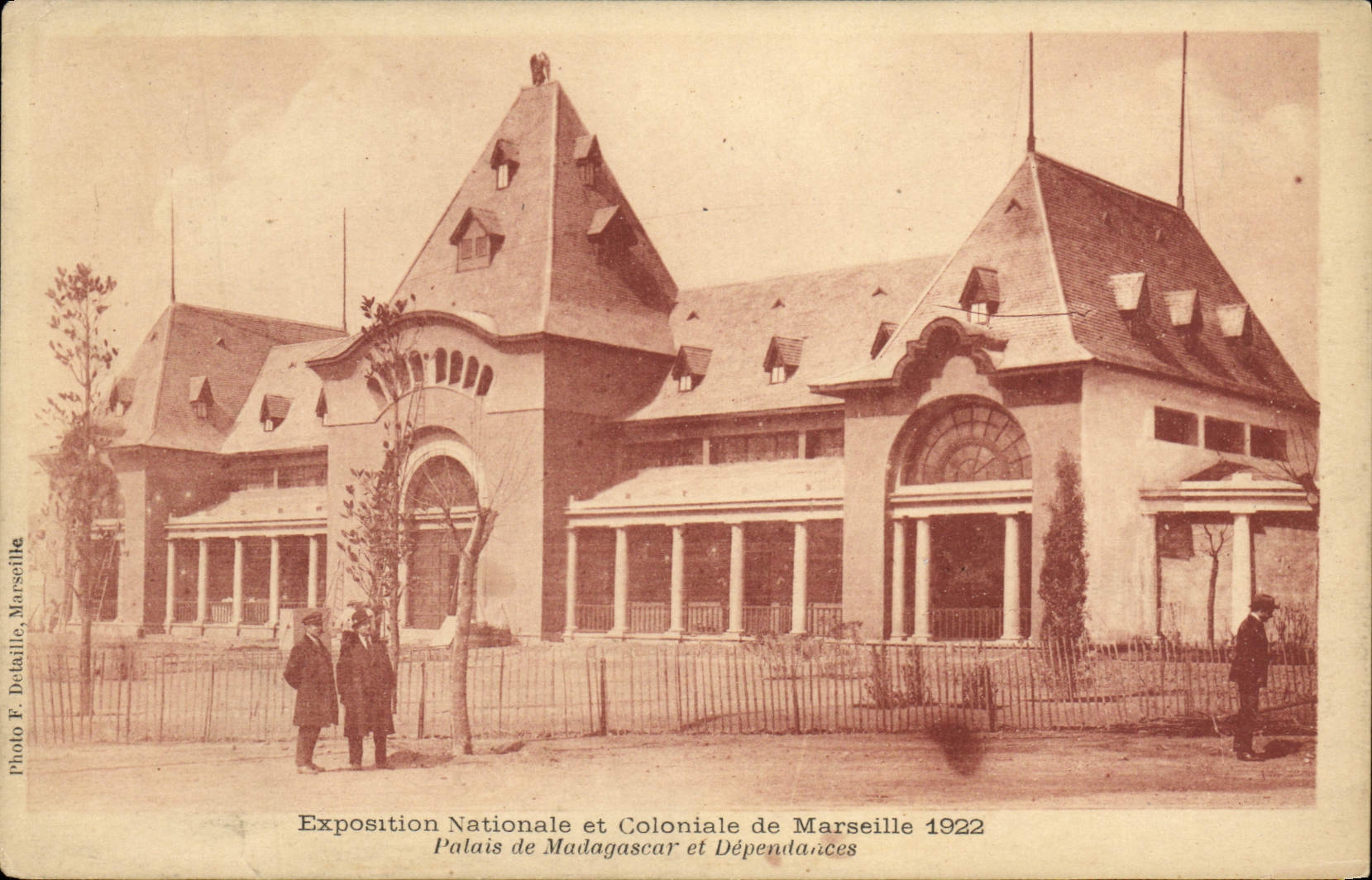 CPA Exposition Nationale et Coloniale de Marseille 1922 Palais de Madagascar et Dependances 