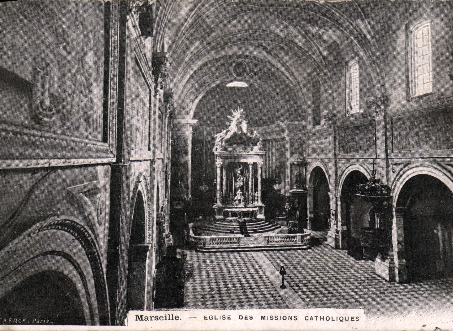 CPA Marseille Eglise des Missions Catholiques 