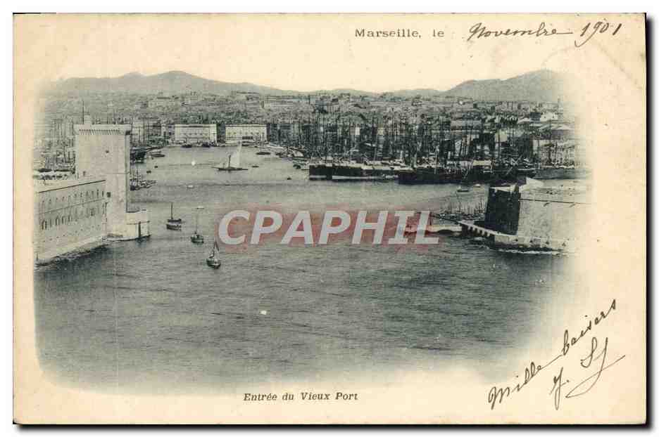 CPA Marseille Entree du Vieux Port Bateaux