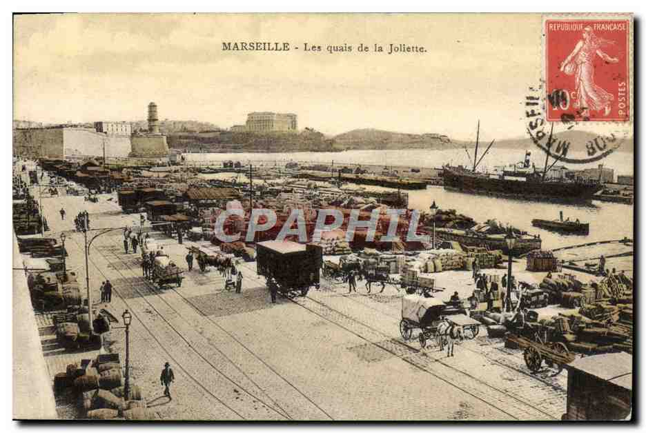 CPA Marseille Les Quais de la Joliette Bateaux