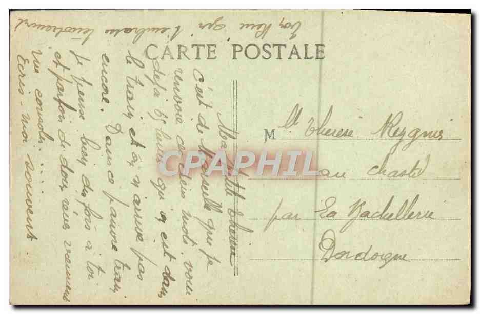 CPA Marseille Un coin du Vieux Port et N D de la Garde Bateaux — Verso