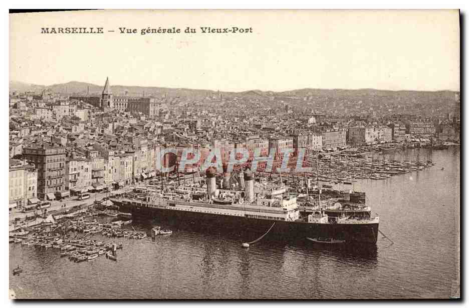 CPA Marseille Vue generale du Vieux Port Bateaux