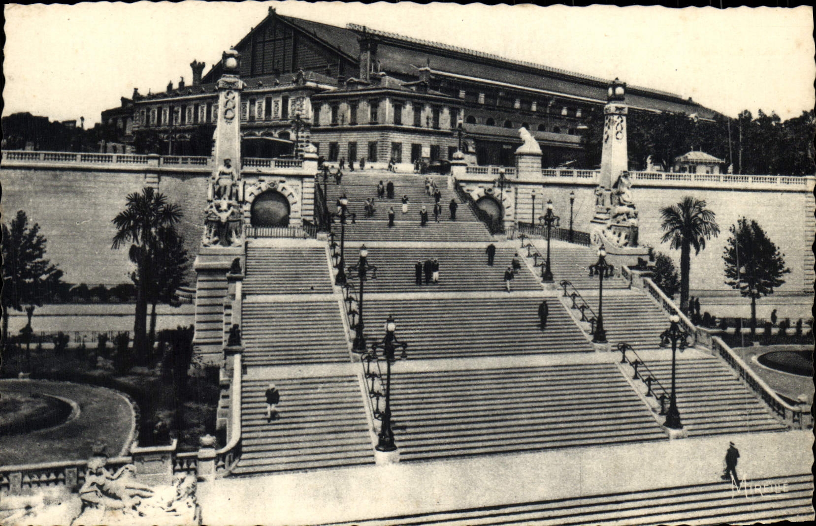 Marseille — Les Escaliers de la Gare — Éditions Mirelle