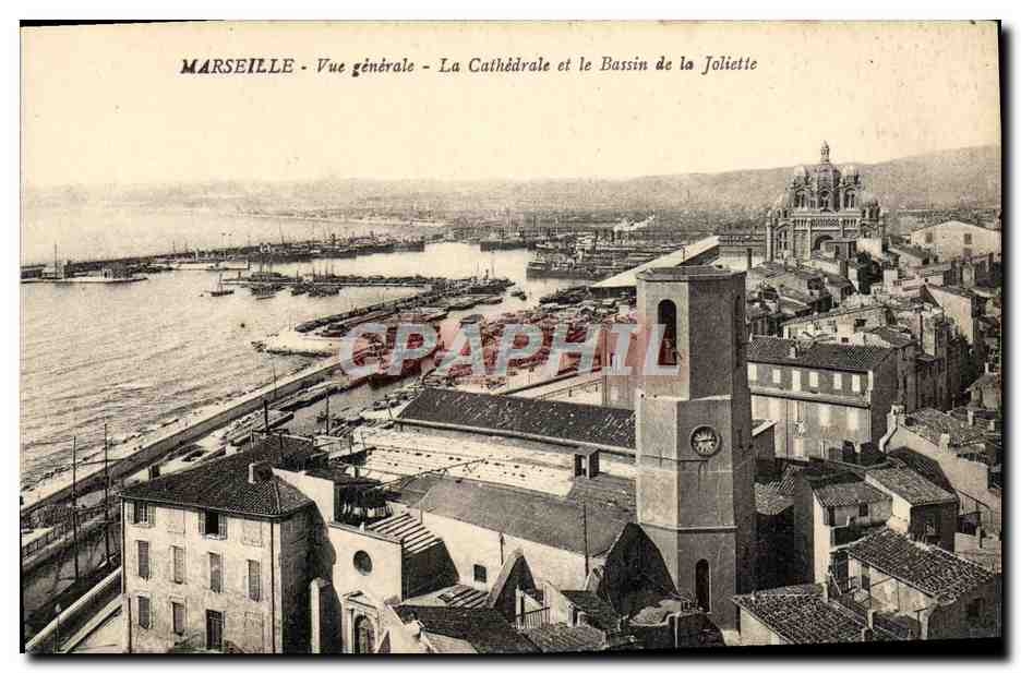 CPA Marseille Vue generale La Cathedrale et le Bassin de la Joliette 