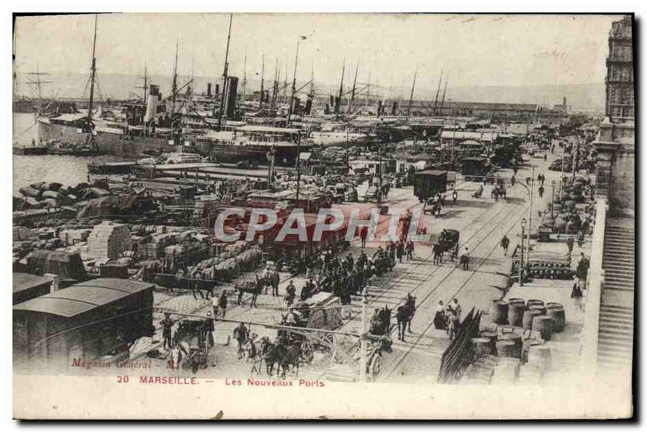 CPA Marseille les nouveaux ports Bateaux