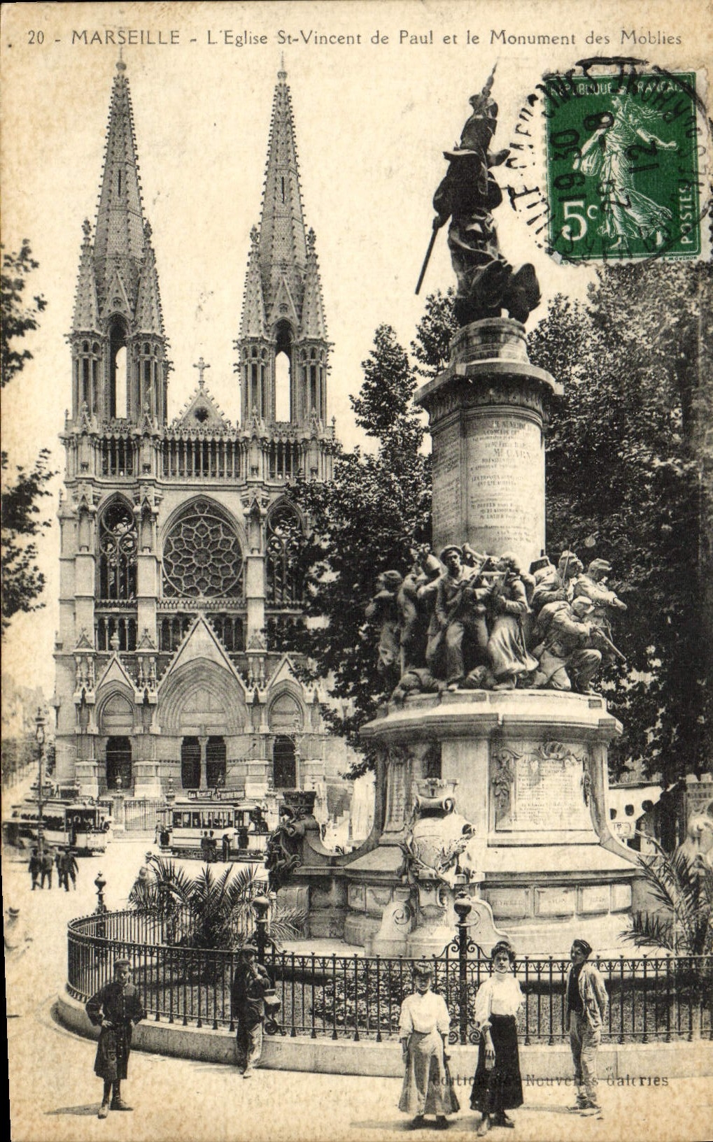 Marseille - L'Église St-Vincent de Paul et le Monument des Móbliés