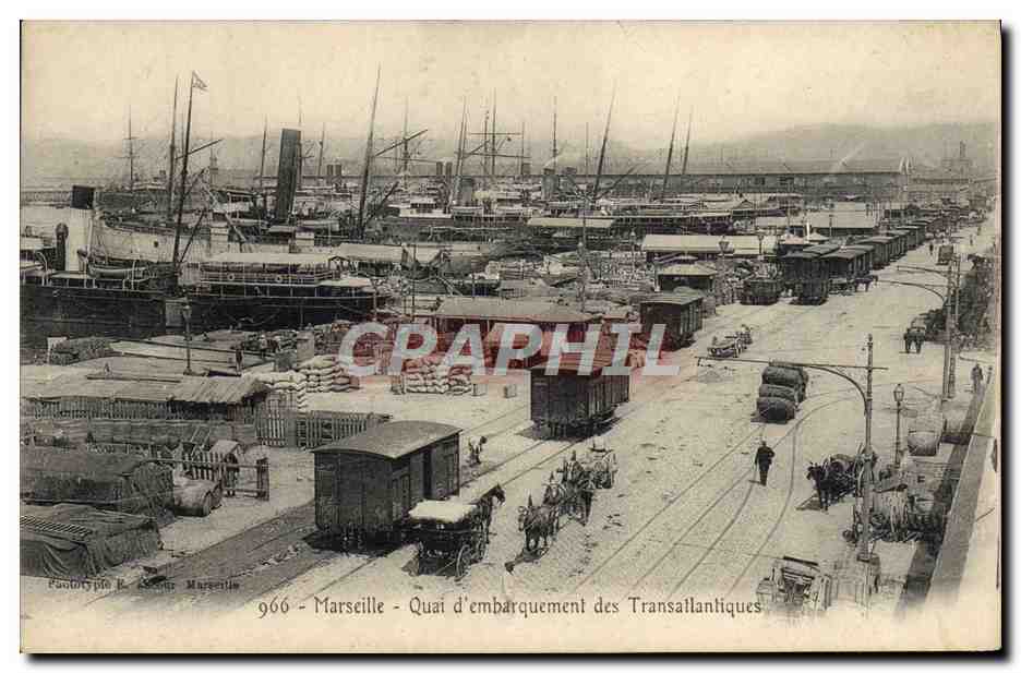 CPA Marseille Quai d'embarquement des transatlantiques Bateaux