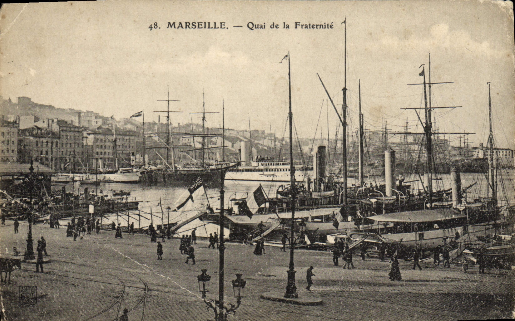 Cartolina d'epoca Marsiglia Molo della Fraternità Navi