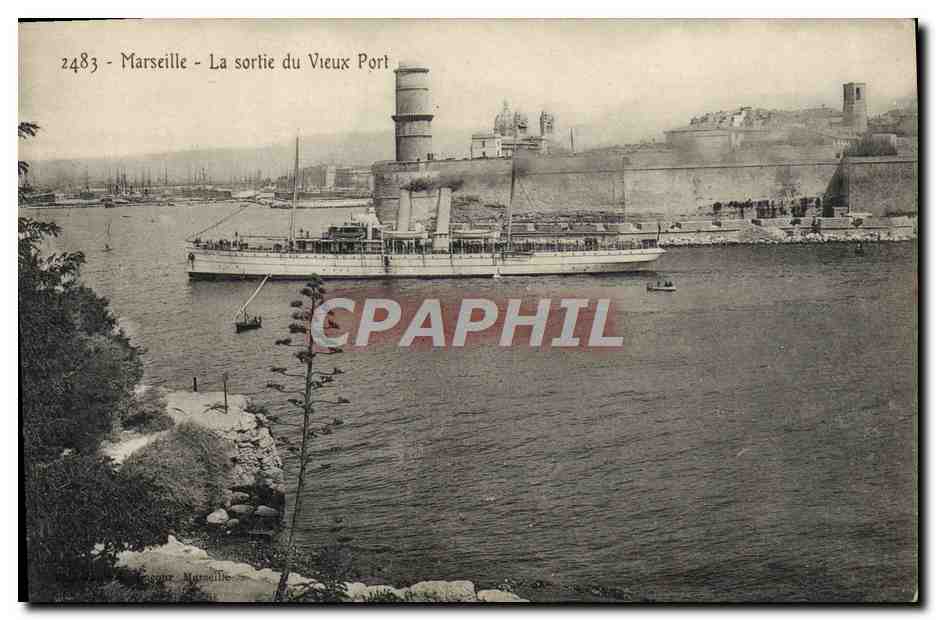 CPA Marseille La sortie du vieux port Bateau