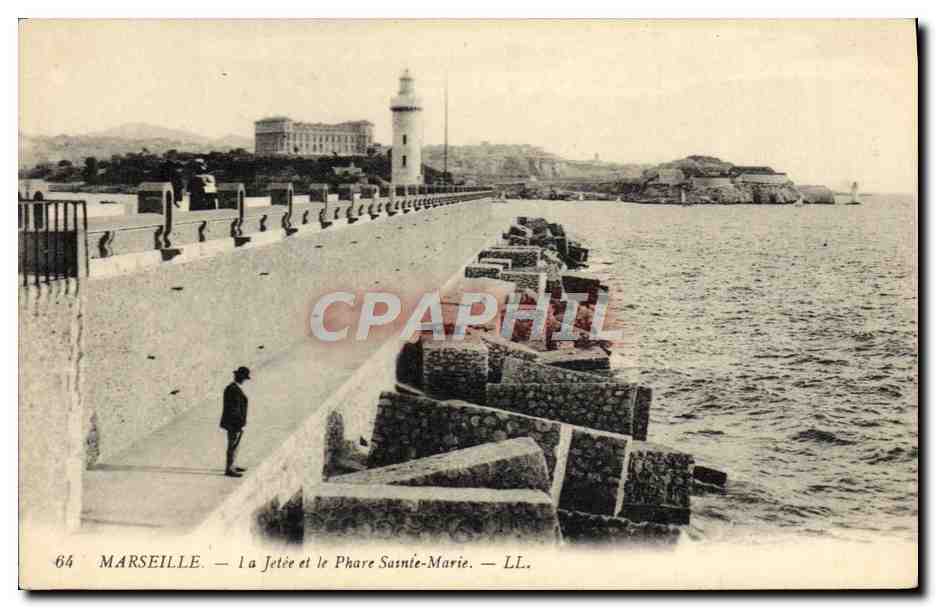 CPA Marseille la jetee et le phare sainte marie