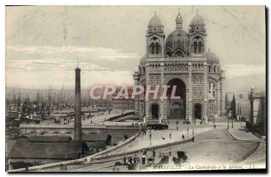 CPA Marseille La cathedrale et la joliette