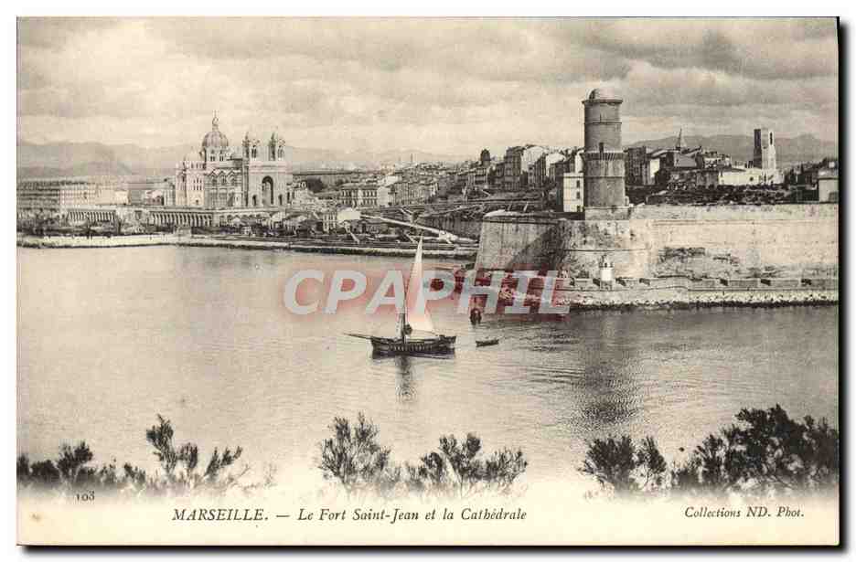 CPA Marseille Le fort saint jean et la cathedrale