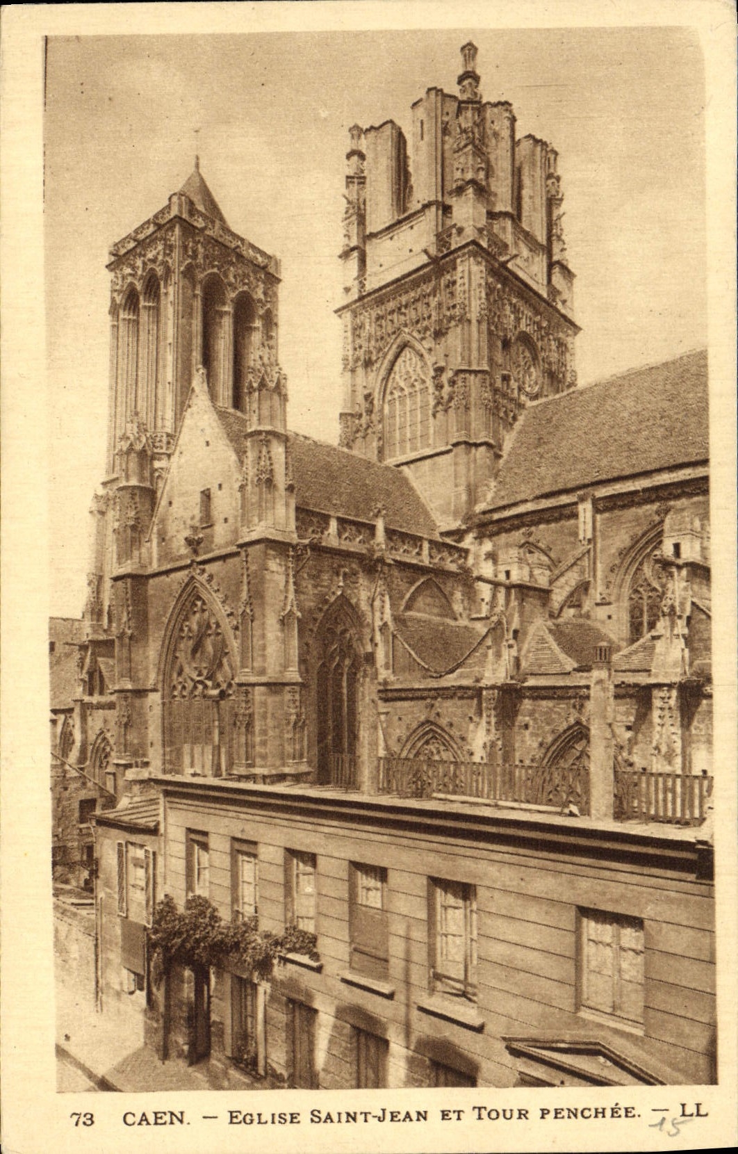 CPA Caen Eglise Saint Jean et tour Penchee