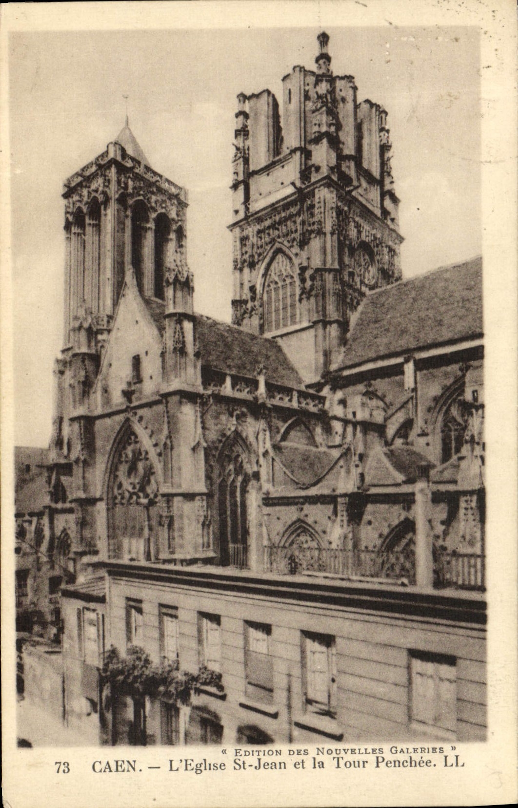 CPA Caen L'Eglise Saint Jean et tour Penchee