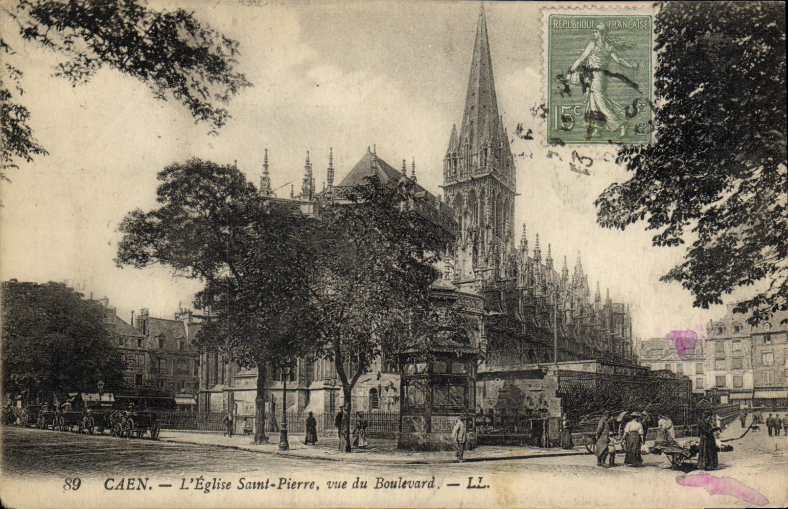 CAEN — L'Église Saint-Pierre, vue du Boulevard — LL.