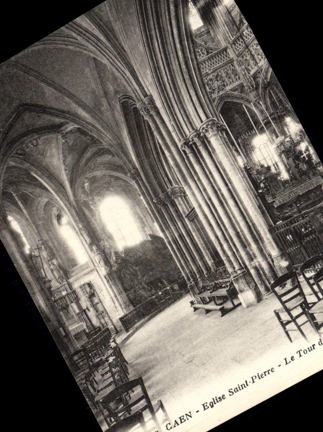 Caen - Église Saint-Pierre - Le Tour