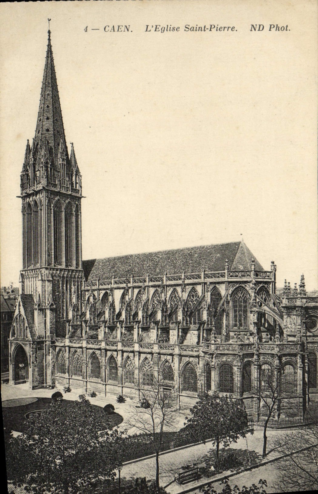 CPA Caen L'Eglise Saint Pierre