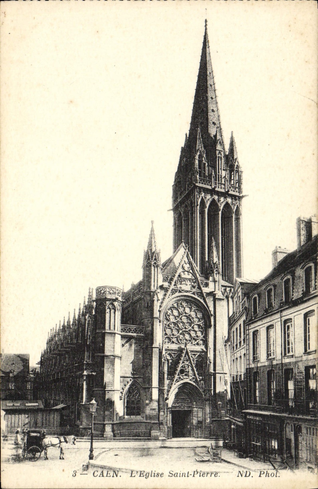 Caen — L'Église Saint-Pierre — ND. Phol.