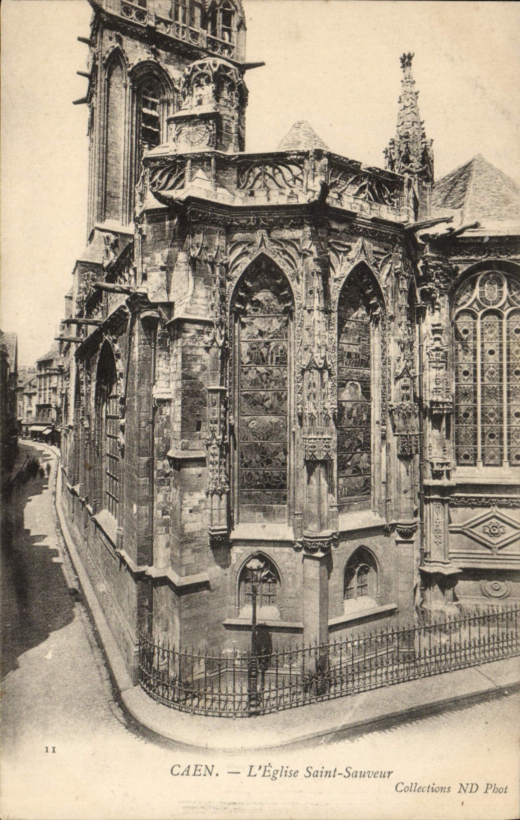 CPA Caen L'Eglise St Sauveur