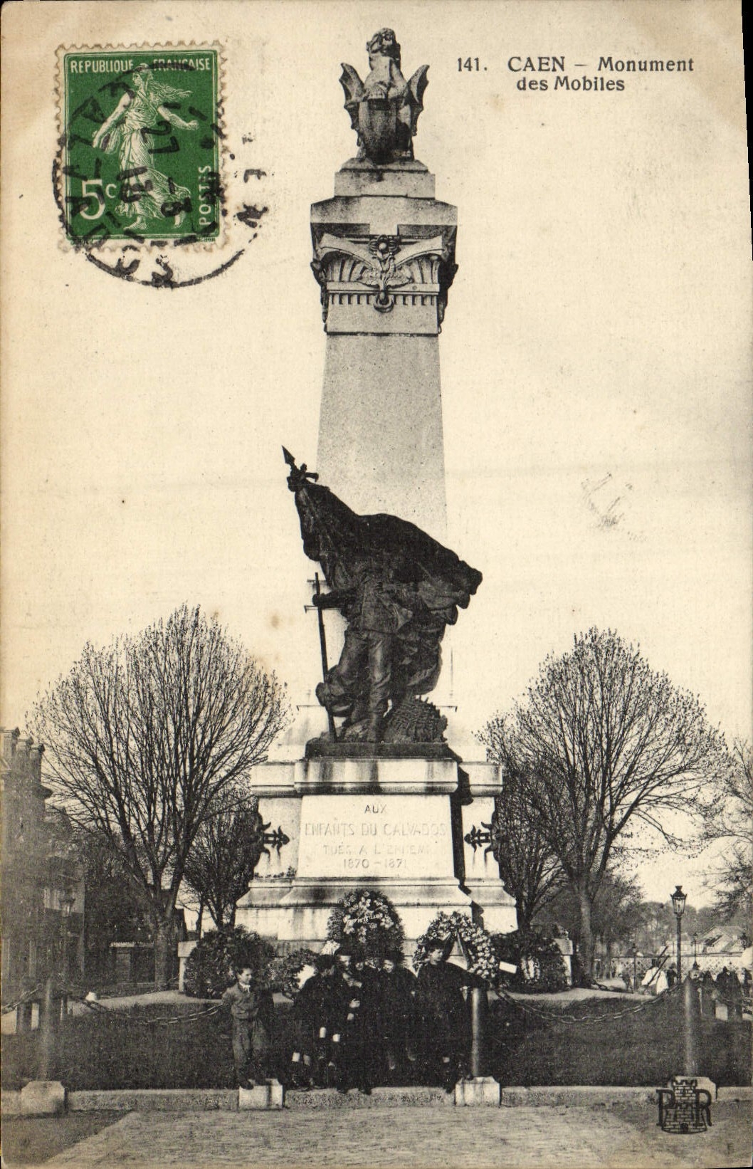 CPA Caen Monument des Mobiles