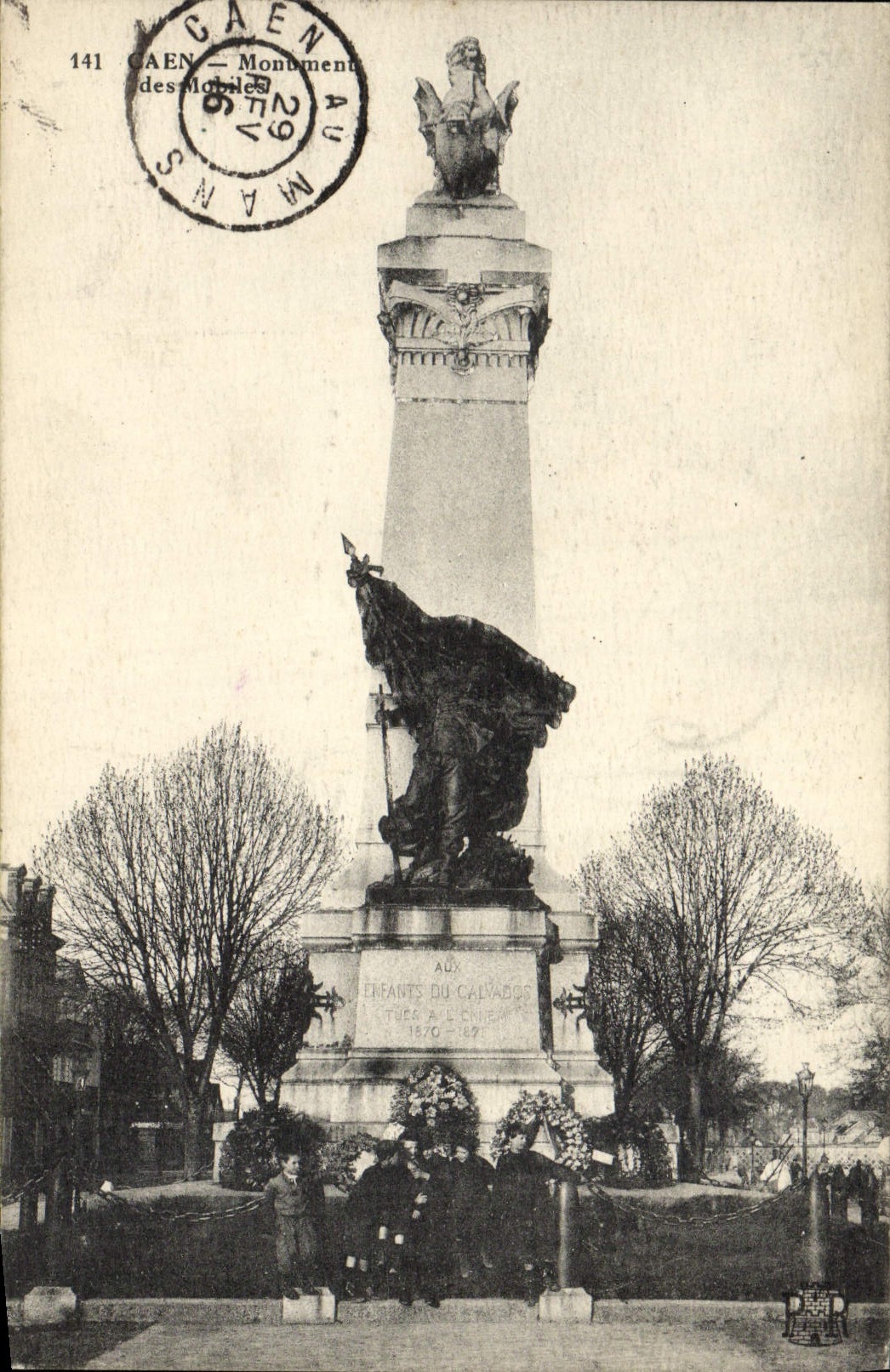CPA Caen Monument des Mobiles
