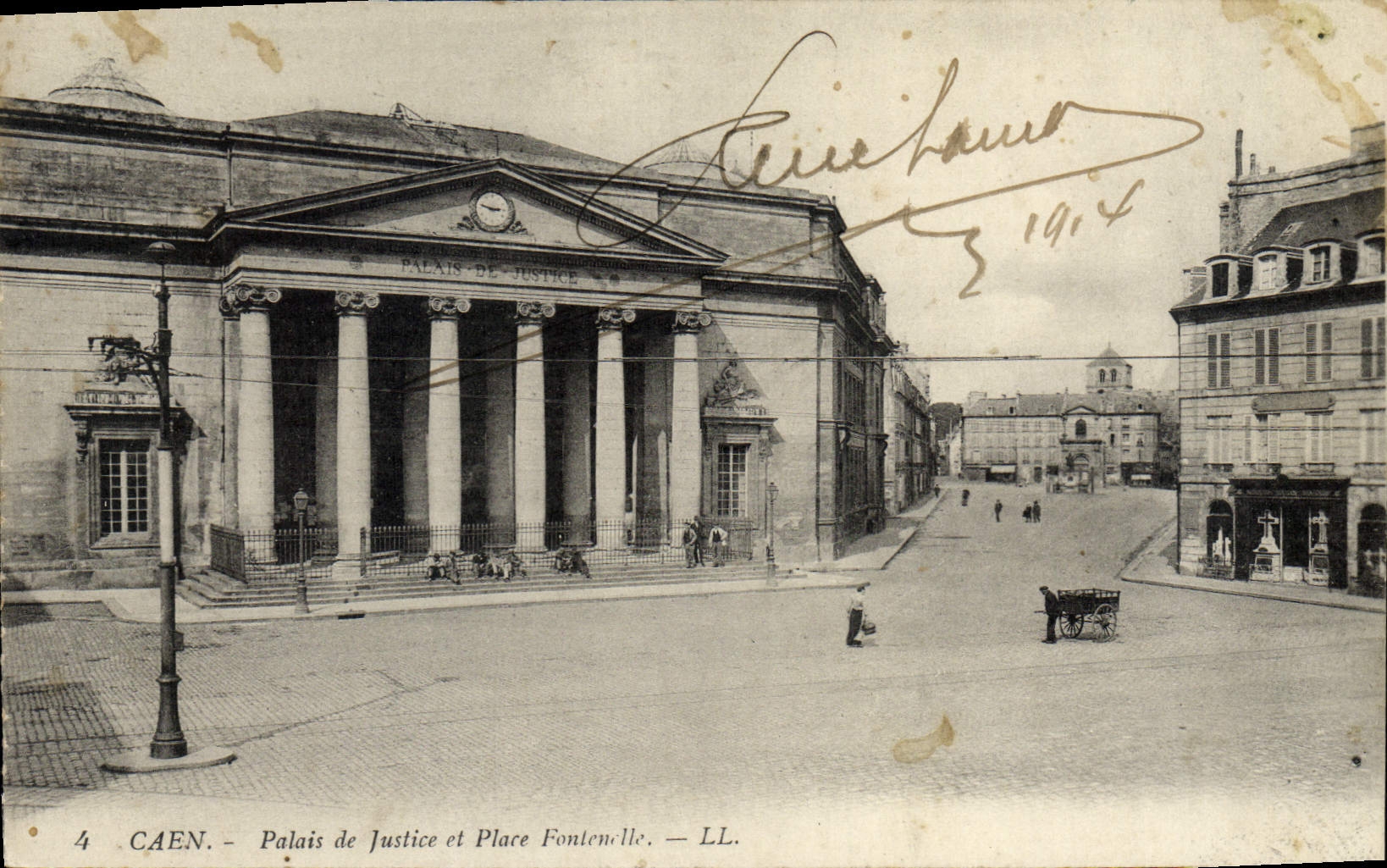 CPA Caen Le Palais du Justice et le Place Fontenelle 