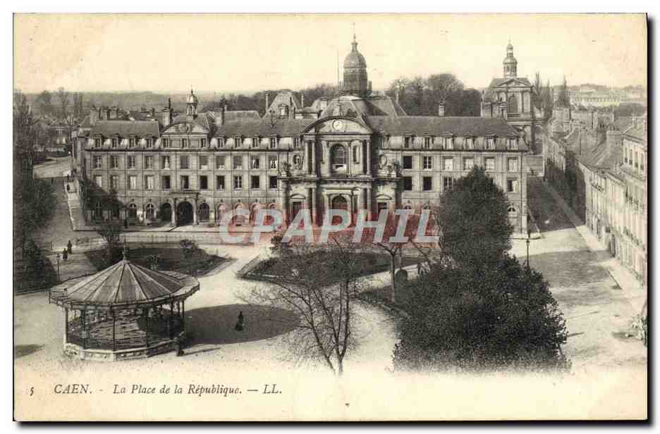 CPA Caen La Place de la Republique