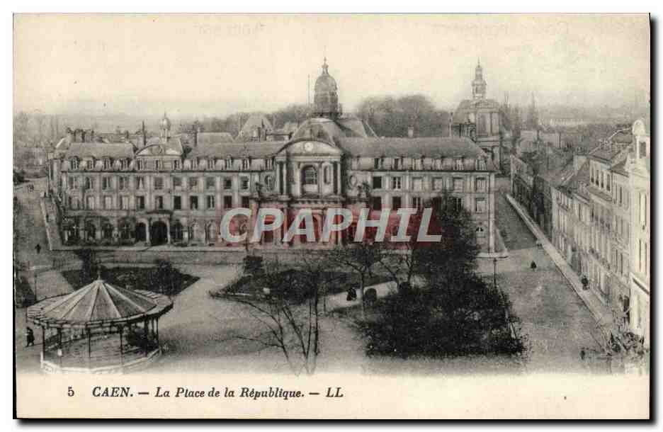 CPA Caen La Place de la Republique 