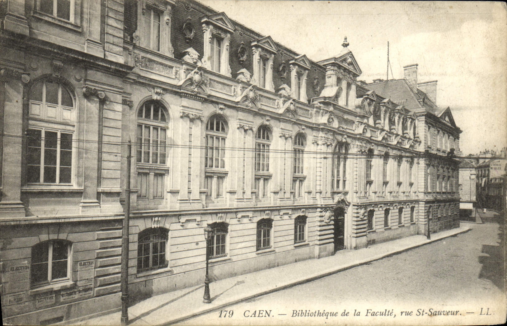 CPA Caen Bibliotheque de la Faculte Rue St Sauveur 