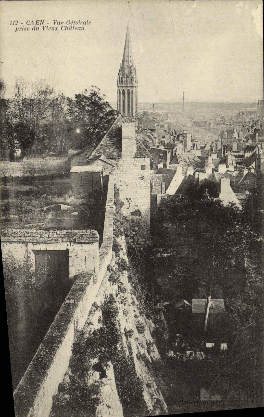 CPA Caen Vue Generale Prise du Vieux Chateau