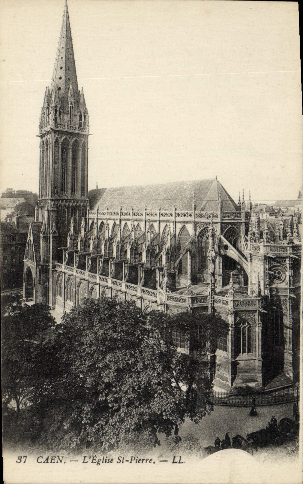 CPA Caen L'Eglise Saint Pierre 