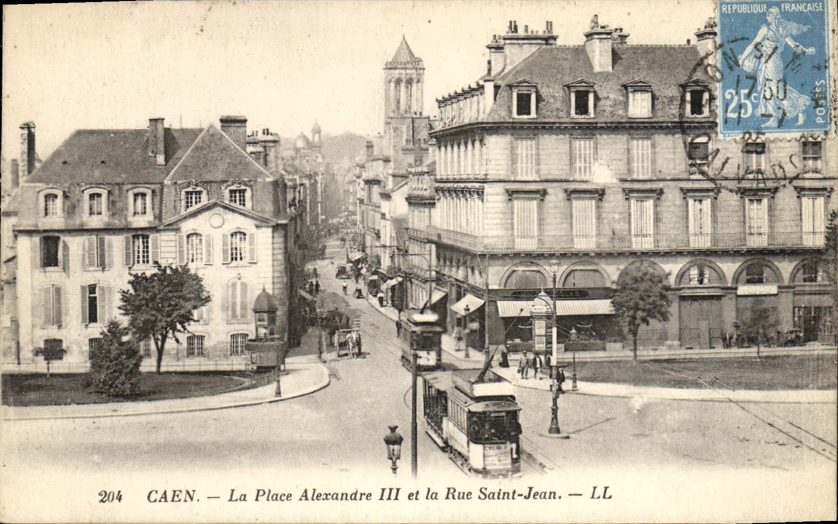 CAEN — La Place Alexandre III et la Rue Saint-Jean — LL