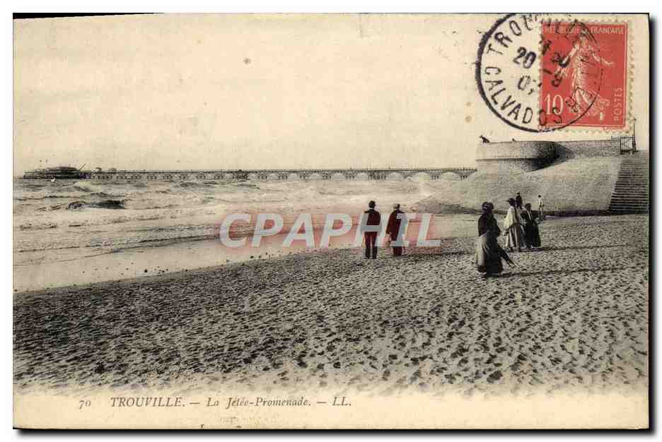 CPA Trouville La Jetee Promenade