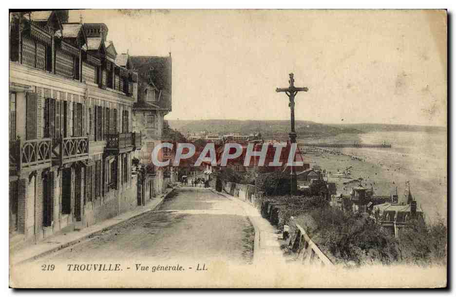 CPA Trouville Vue generale 