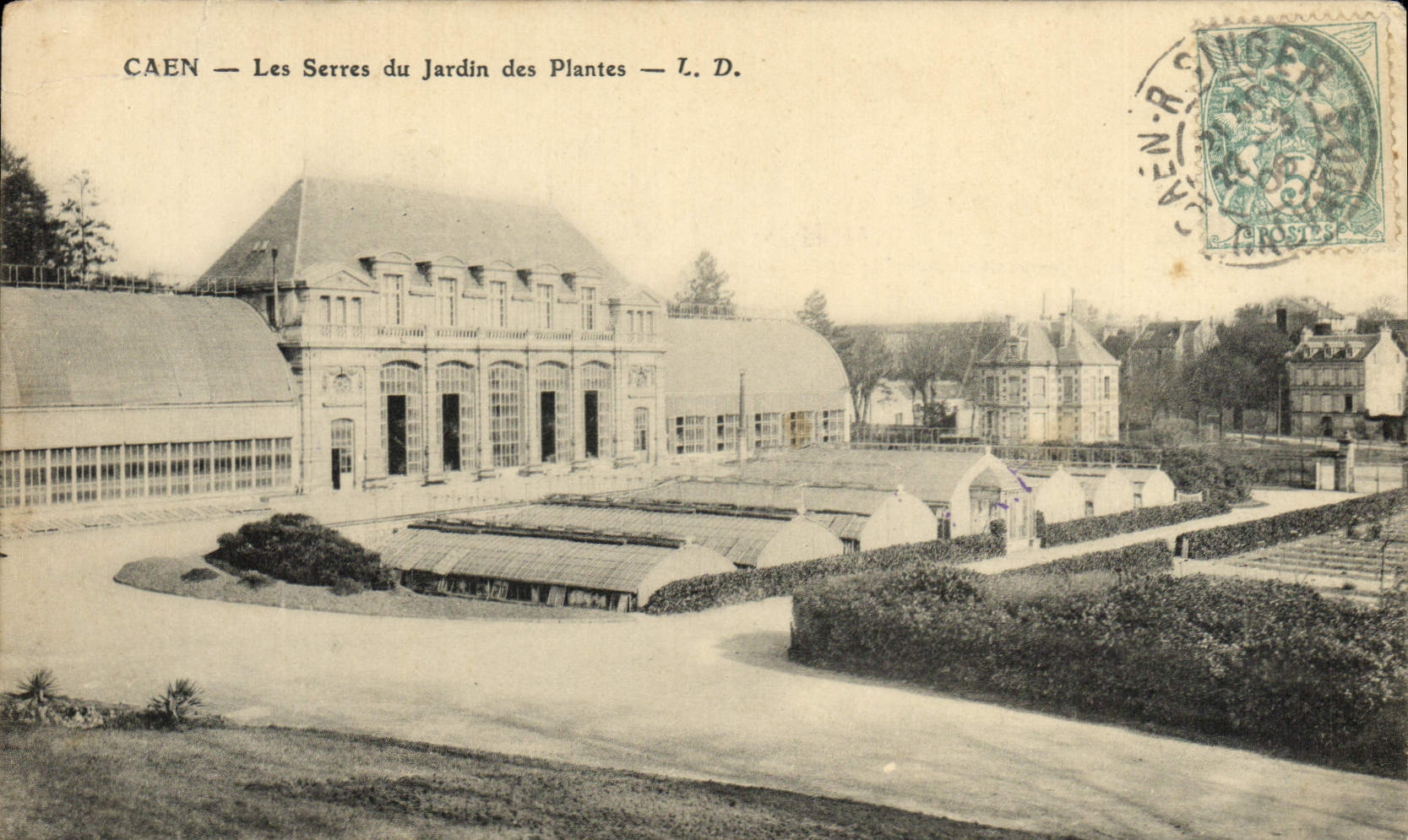 CPA Caen Les serres du jardin des plantes