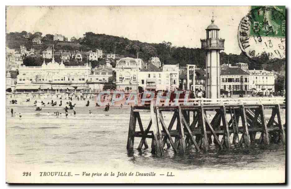 CPA Trouville Vue prise de la jetee de Deauville