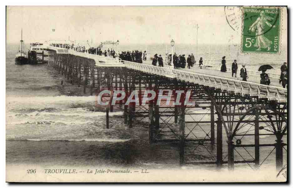 CPA Trouville La jetee promenade