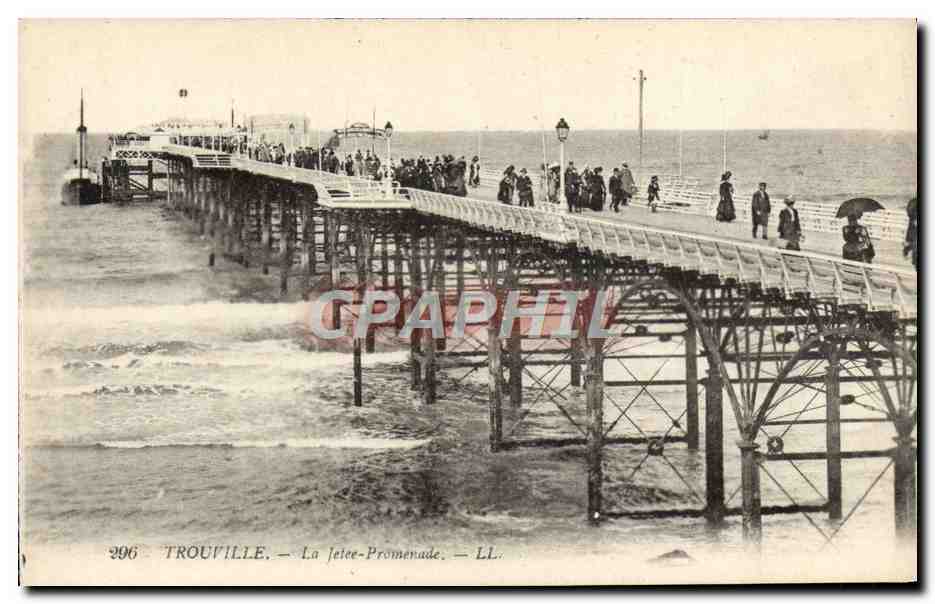 CPA Trouville La jetee promenade