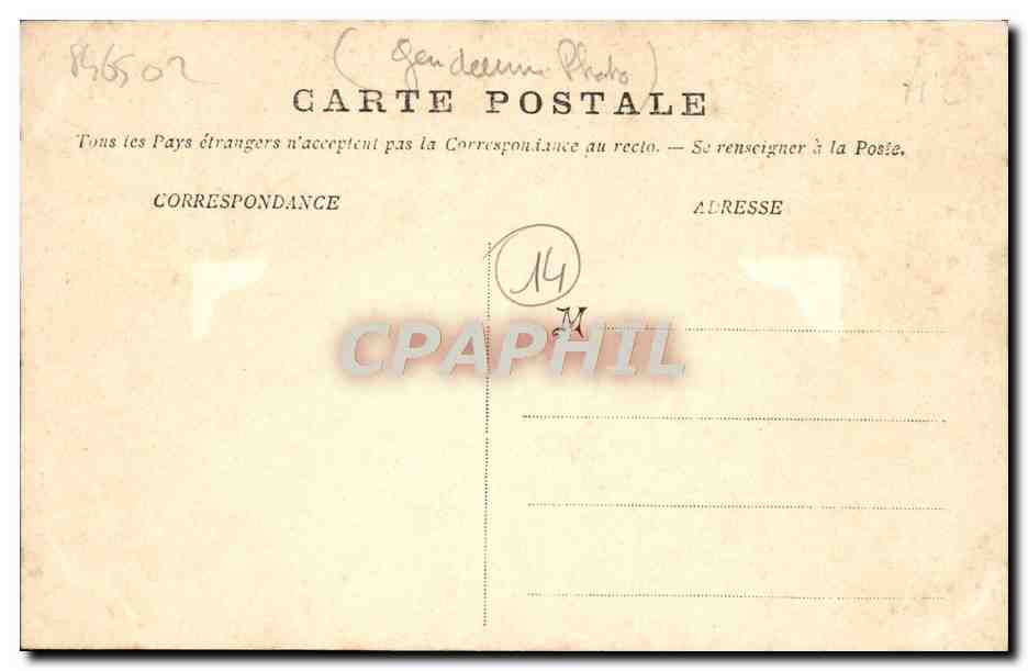CPA Trouville sortie d'une barque de peche Bateau — Verso