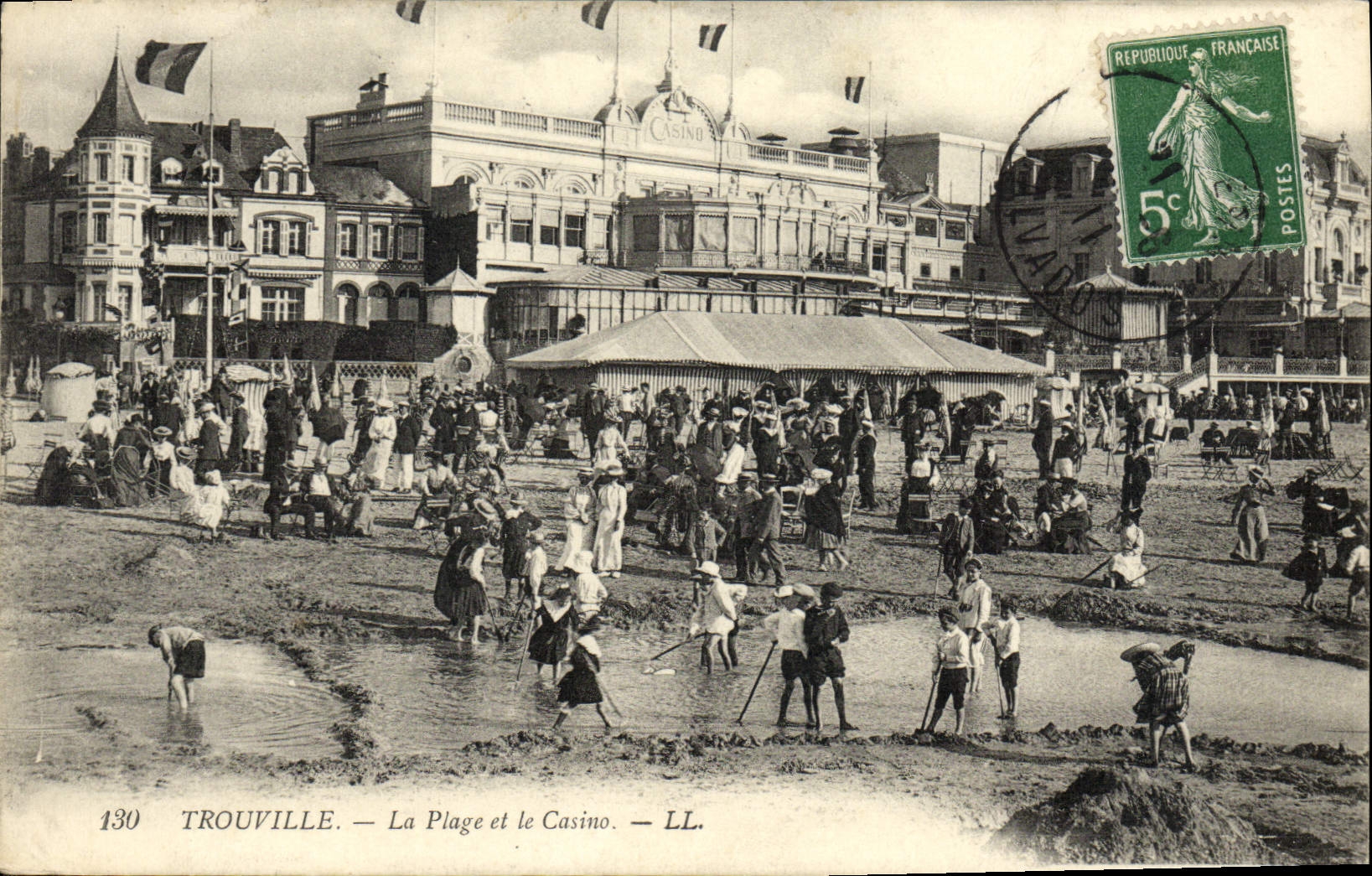 CPA Trouville la plage et le casino