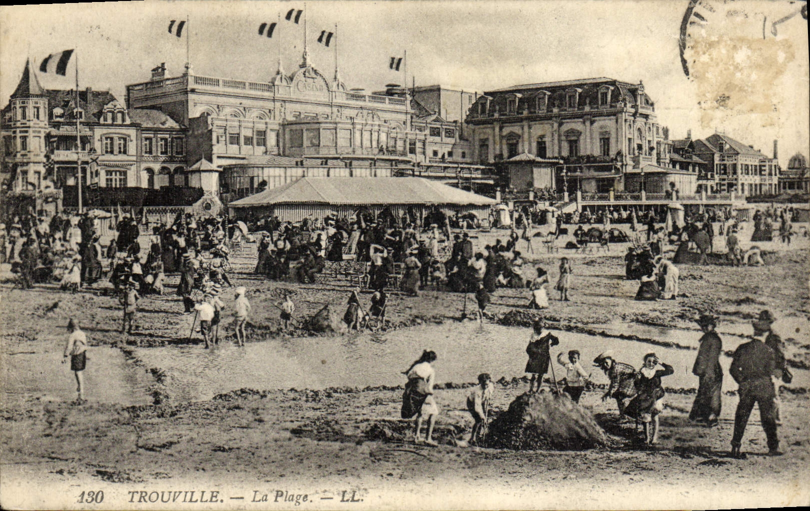 Trouville — La Plage — LL. — n° 430
