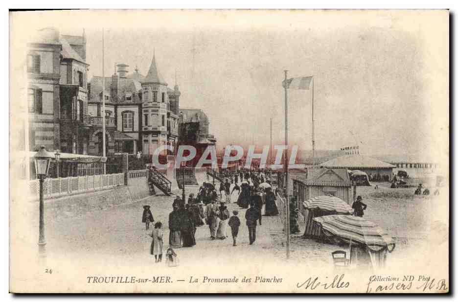 CPA Trouville La promenade de planches