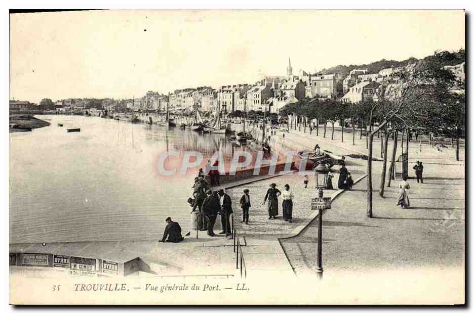 CPA Trouville Vue Generale du port