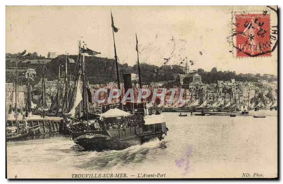 TROUVILLE-SUR-MER — L'Avant-Port — ND. Phot.
