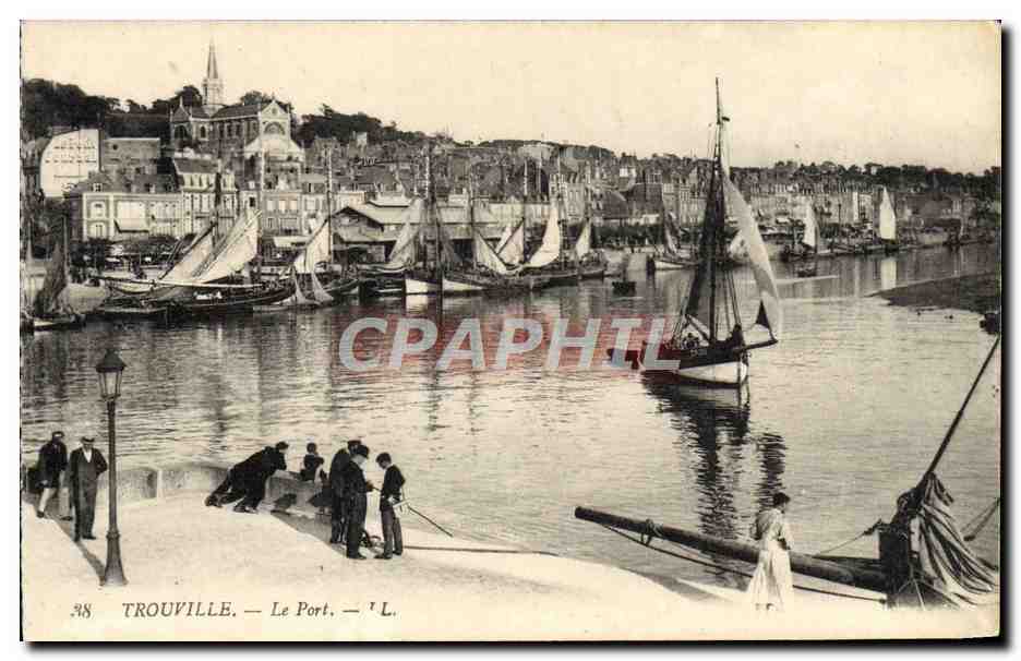 CPA Trouville Le port Bateaux