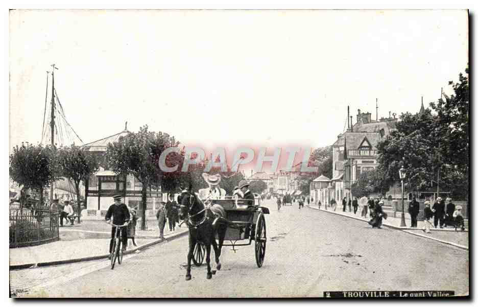 CPA Trouville Le quai vallee